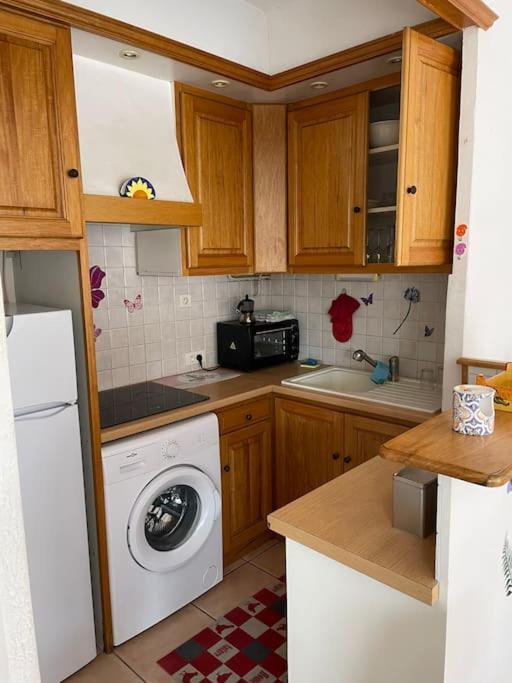 Studio A Sanary-Sur-Mer Avec Balcon A 200M Du Port מראה חיצוני תמונה
